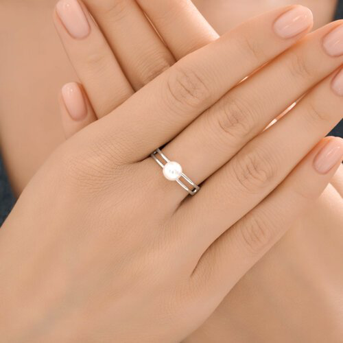 Кольцо Diamant 94-110-02378-1_16 размер 16 вес 1.3 г серебро, имитация жемчуга купить,NaN