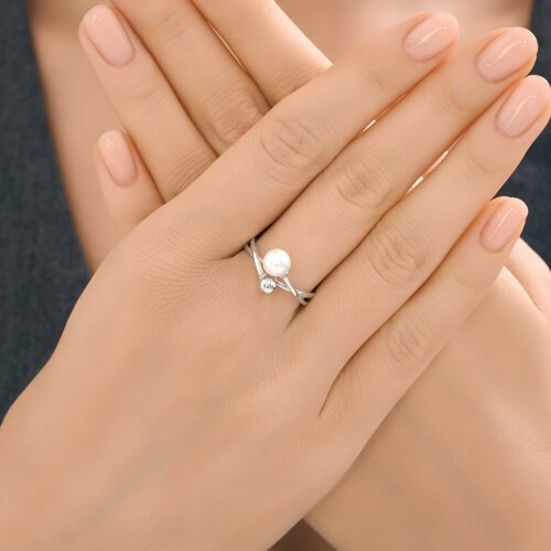 Кольцо Diamant 94-110-00003-1 размер 17 вес 1.56 г серебро, жемчуг купить,NaN
