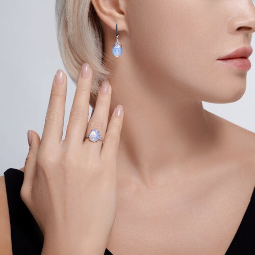 Кольцо Diamant D94-310-01837-1_s размер 18 вес 2.56 г серебро, опал, фианит купить,NaN