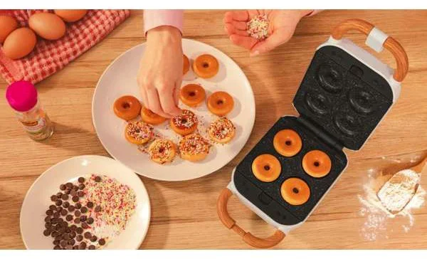 Сэндвичница Cecotec Rock'nToast Retro One красный