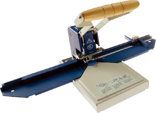 Резак для бумаг Sysform Calendar Cutter S-200 