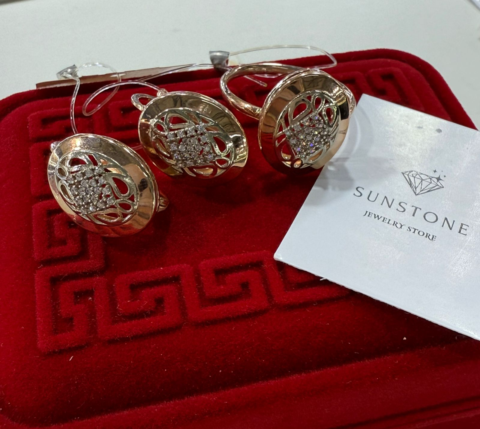 Комплект Sunstone S214 20р 4.5гр золото 585 купить,320000
