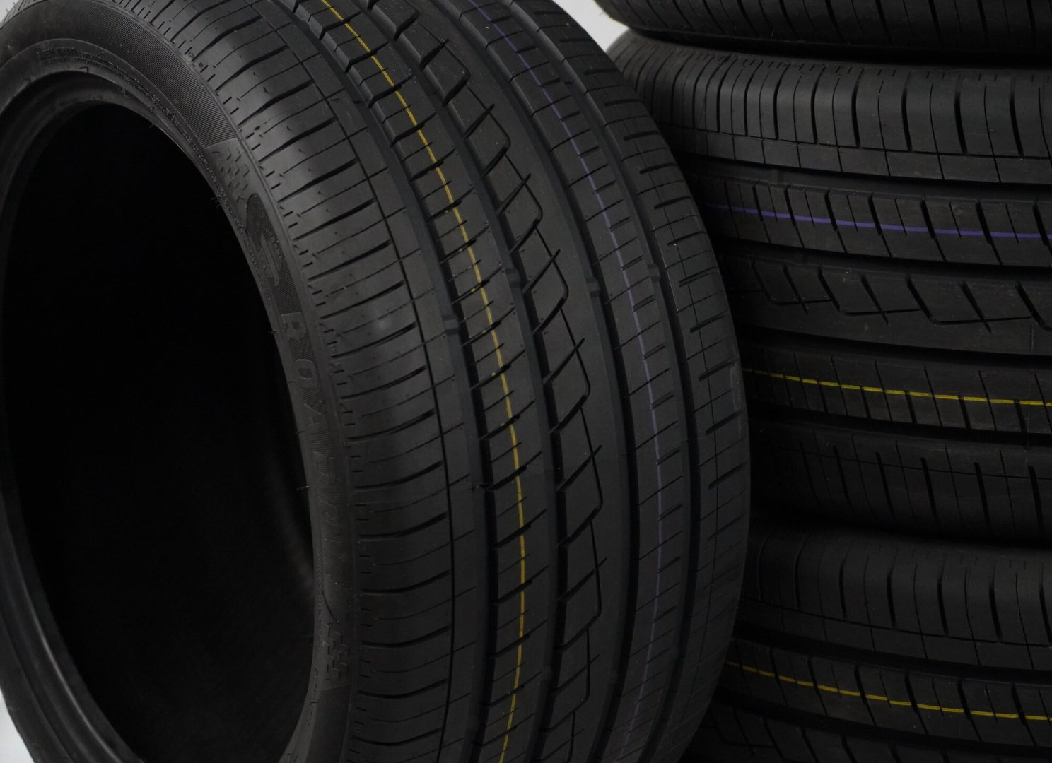 Roador AMARO668 255/45 R18 103 W купить,NaN