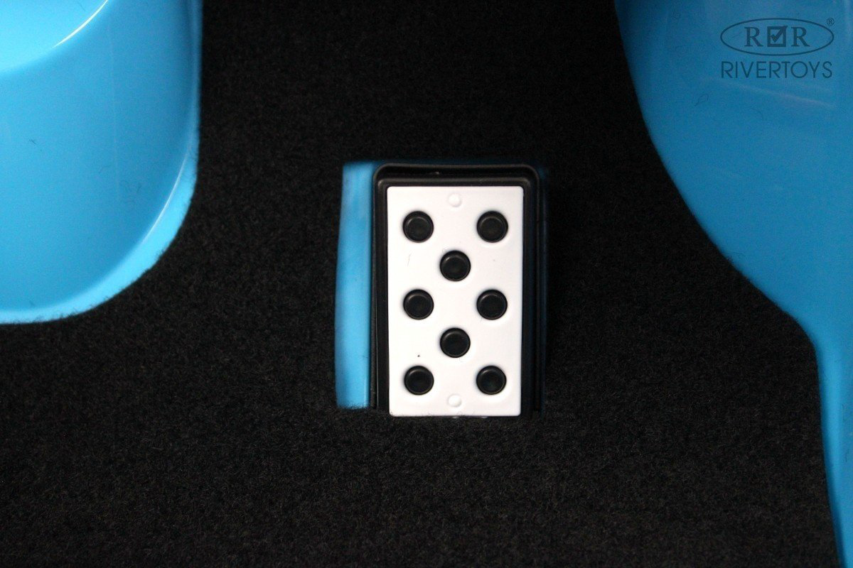 River Toys E888EE синий купить,NaN