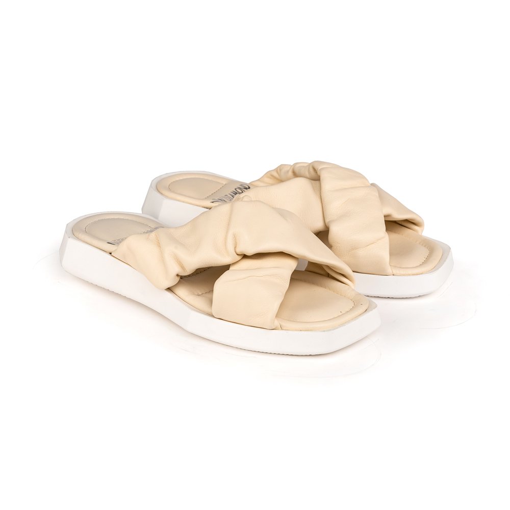 Шлепанцы Gossi G-1103BEYAZ beige 39 купить,NaN