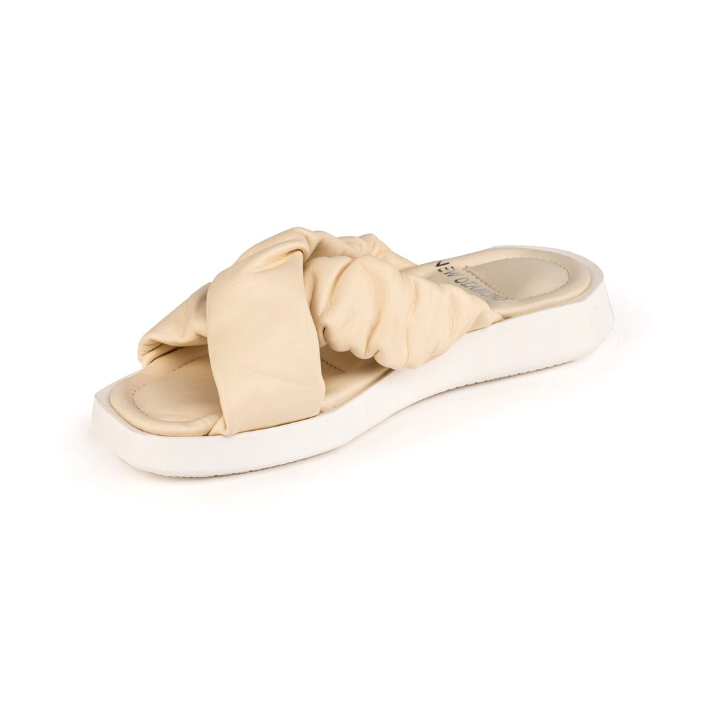 Шлепанцы Gossi G-1103BEYAZ beige 39 купить,NaN