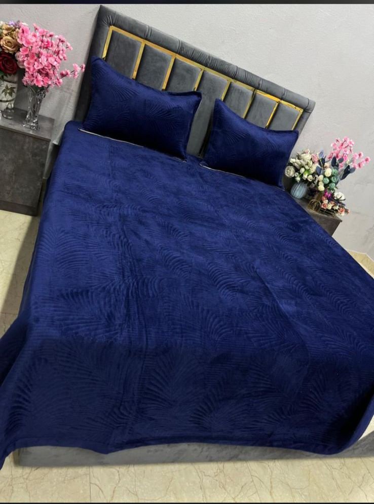 Покрывало с наволочками Blumarine 220х240 см, велюр, темно - синий