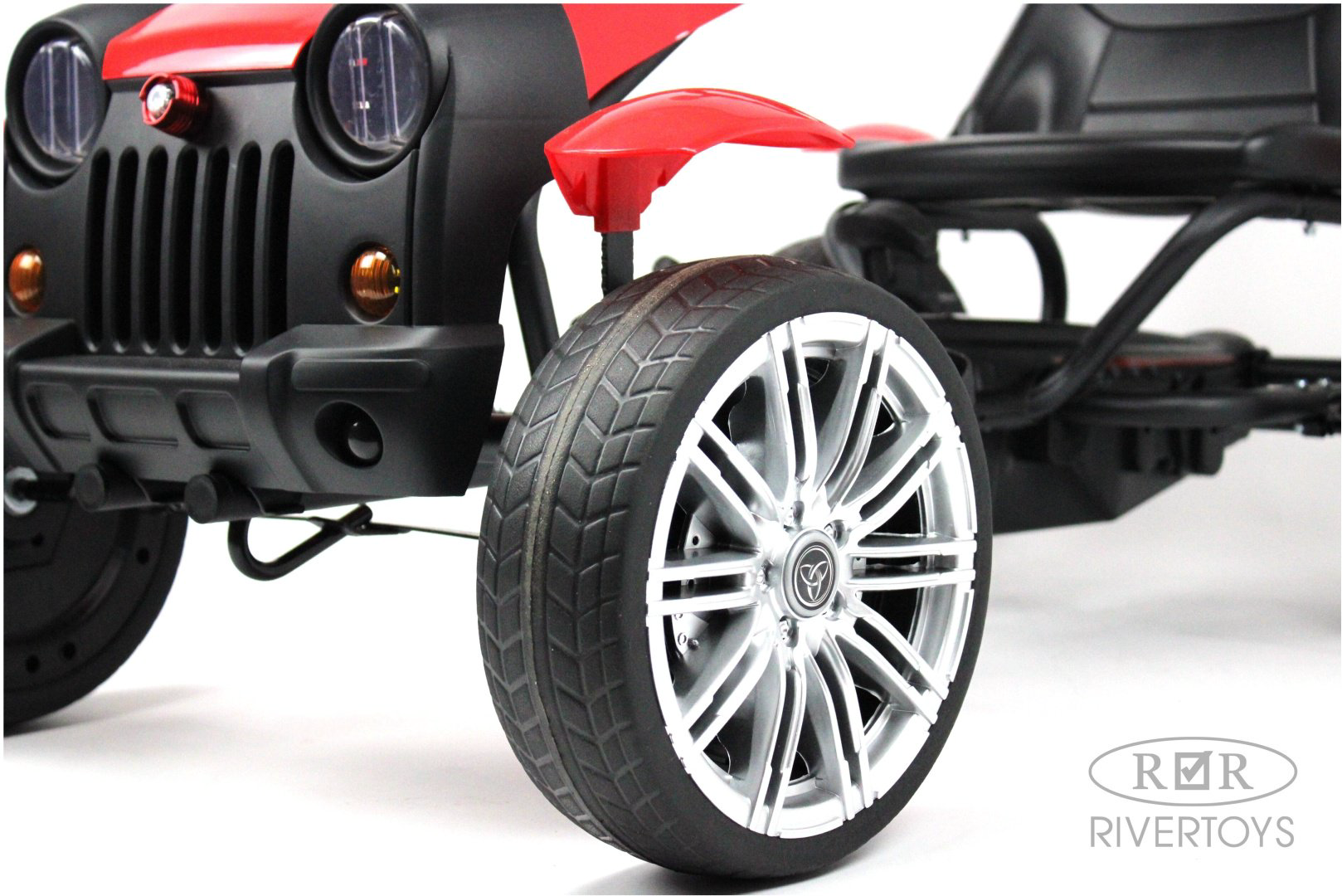 Веломобиль RiverToys C222CC красный купить,NaN