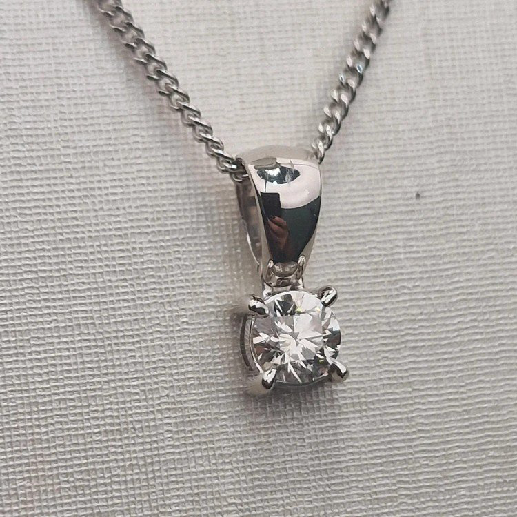 Колье Deimantas 105630778 40см 0,82гр 0,30ct. купить,NaN