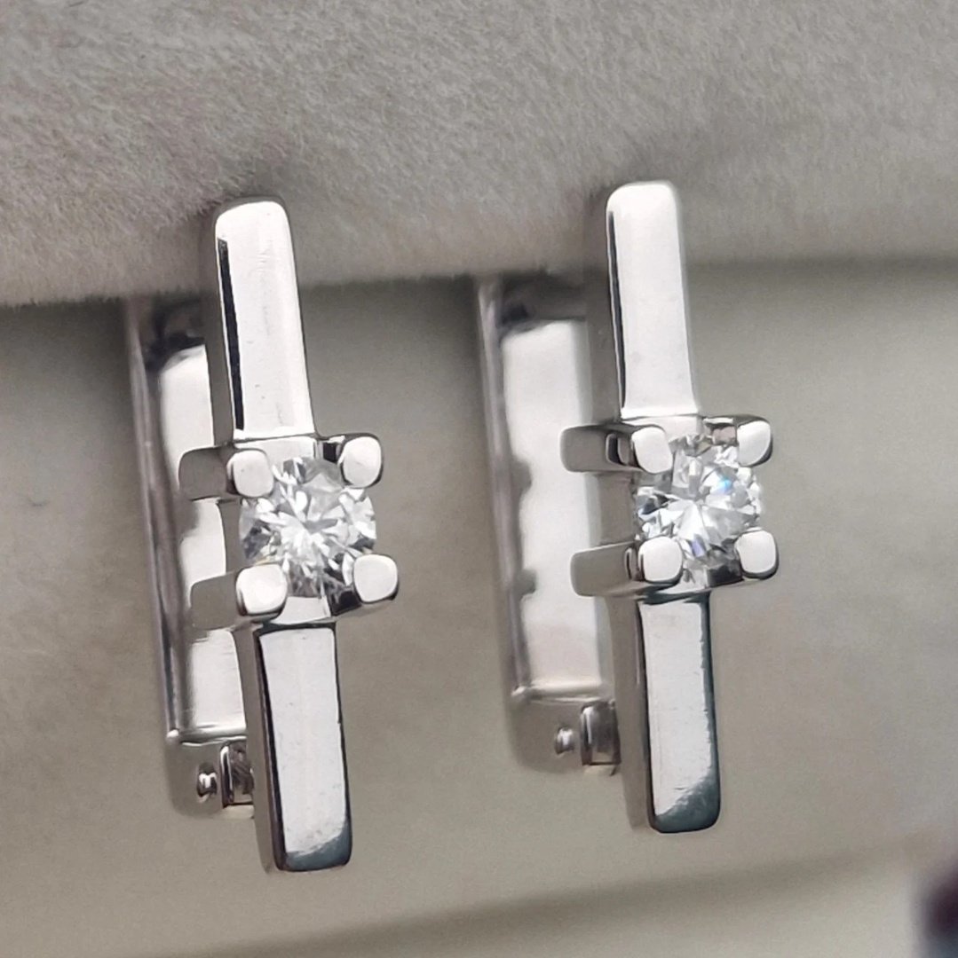 Серьги Deimantas 105604673 3,3гр 0,24ct. купить,NaN