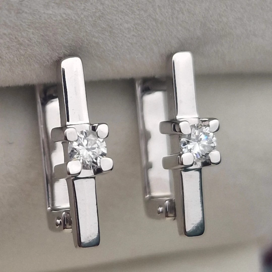 Серьги Deimantas 105604673 3,3гр 0,24ct. купить,NaN