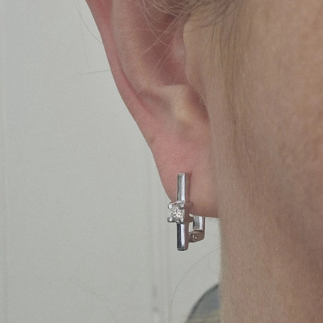 Серьги Deimantas 105604673 3,3гр 0,24ct. купить,NaN