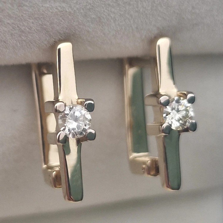 Серьги Deimantas 105562904 2,97гр 0,253ct. купить,NaN