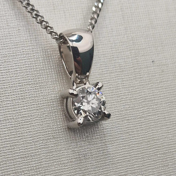 Колье Deimantas 105630780 40см 1,09гр 0,36ct. купить,NaN