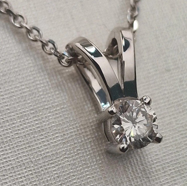Колье Deimantas 105630257 40см 1гр 0,28ct. купить,NaN
