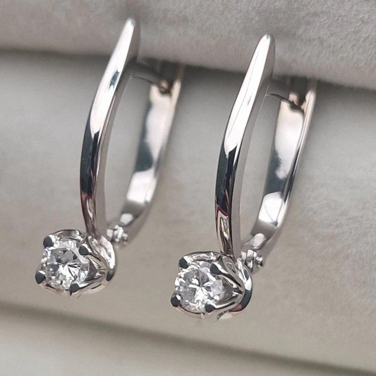 Серьги Deimantas 105581167 3,29гр 0,35ct. купить,NaN