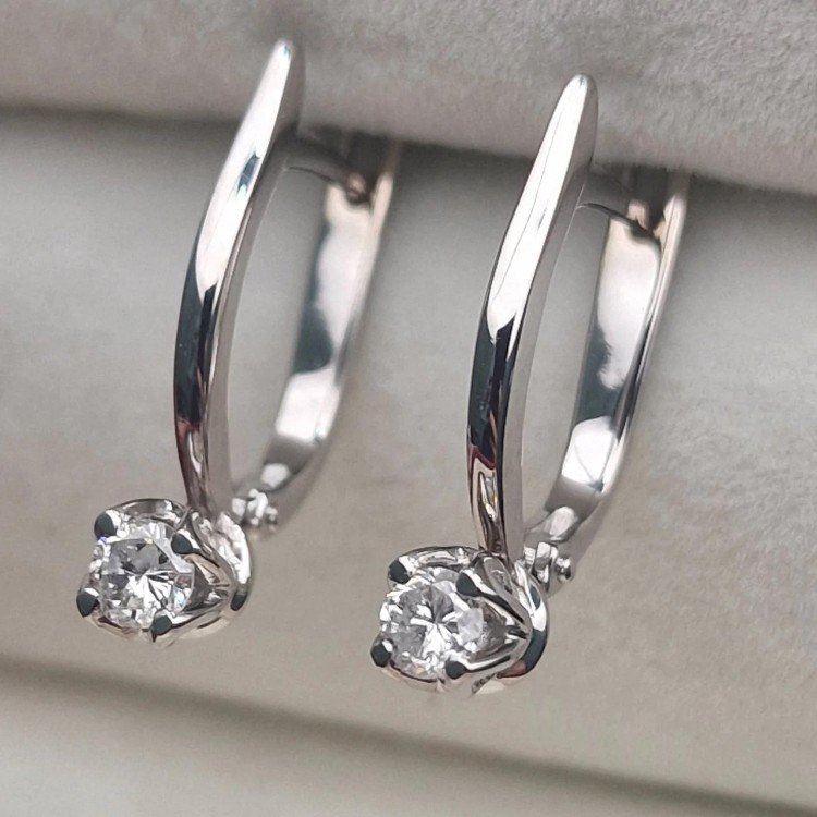 Серьги Deimantas 105581167 3,29гр 0,35ct. купить,NaN
