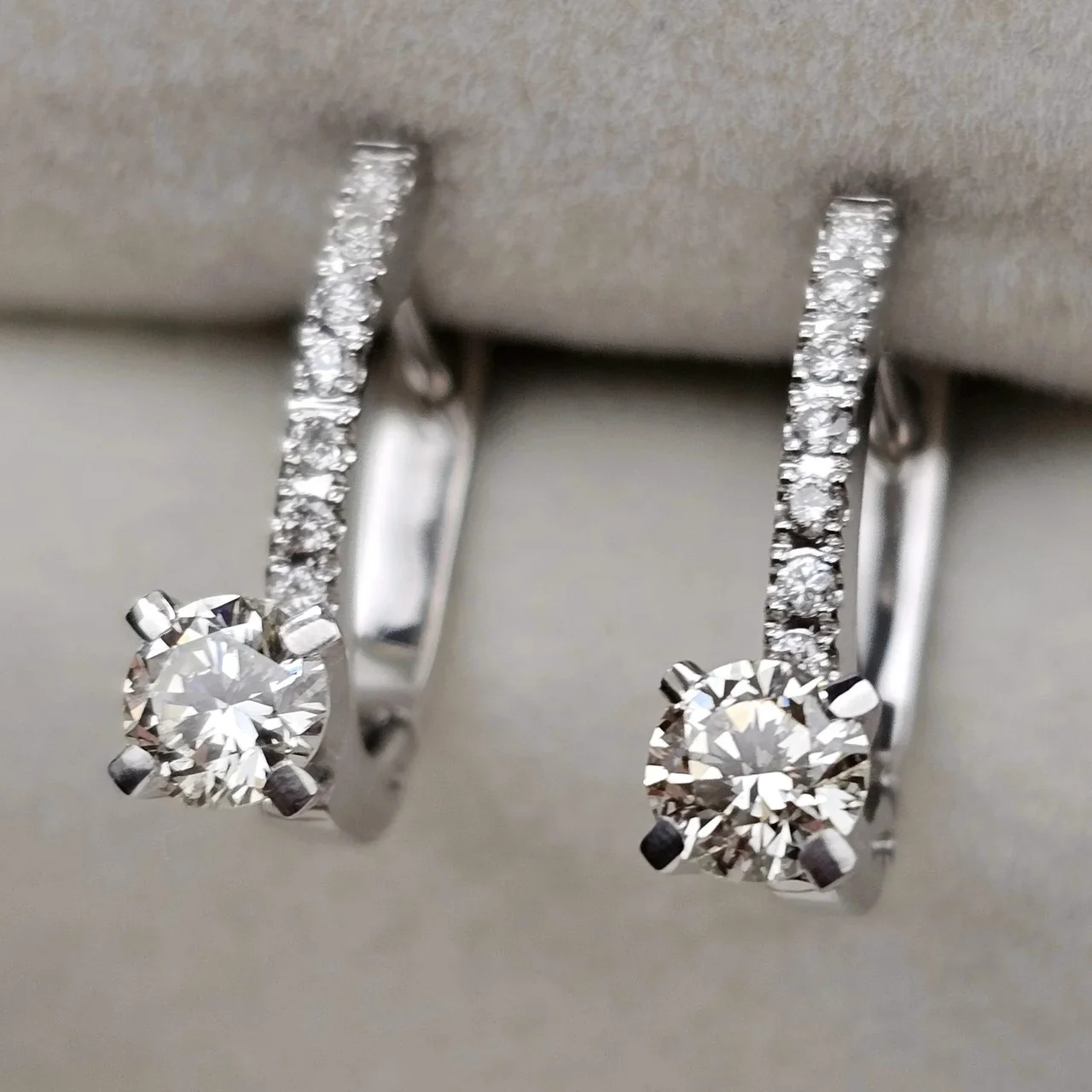 Серьги Deimantas 113301614 0,91ct. купить,NaN