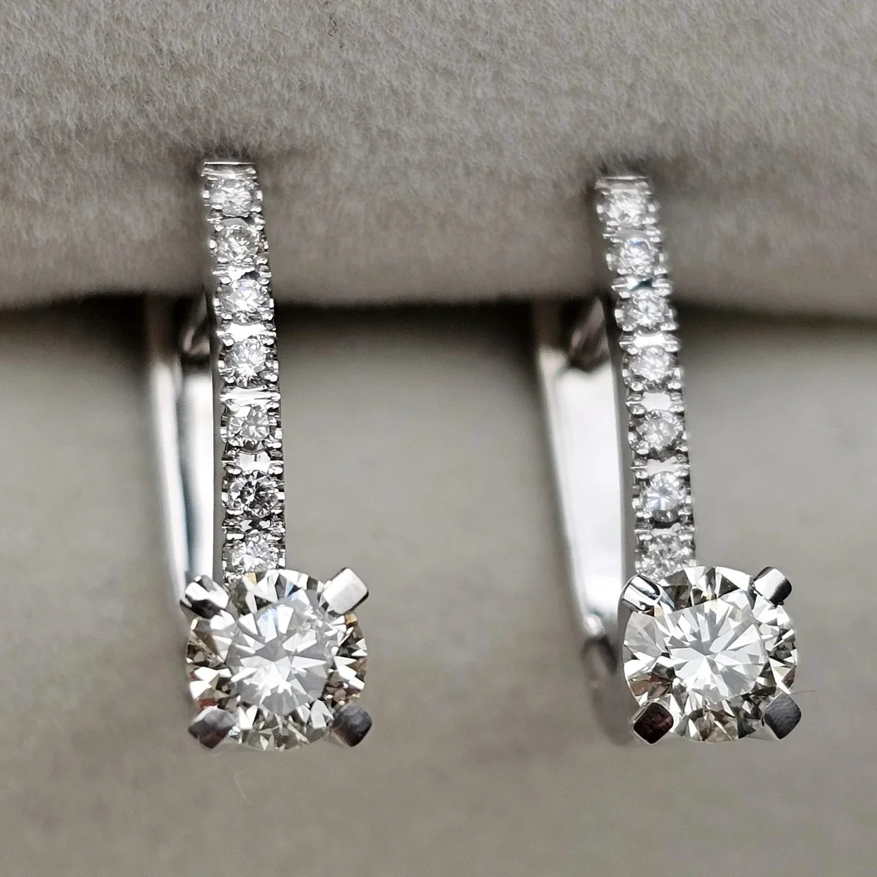 Серьги Deimantas 113301568 0,93ct. купить,NaN