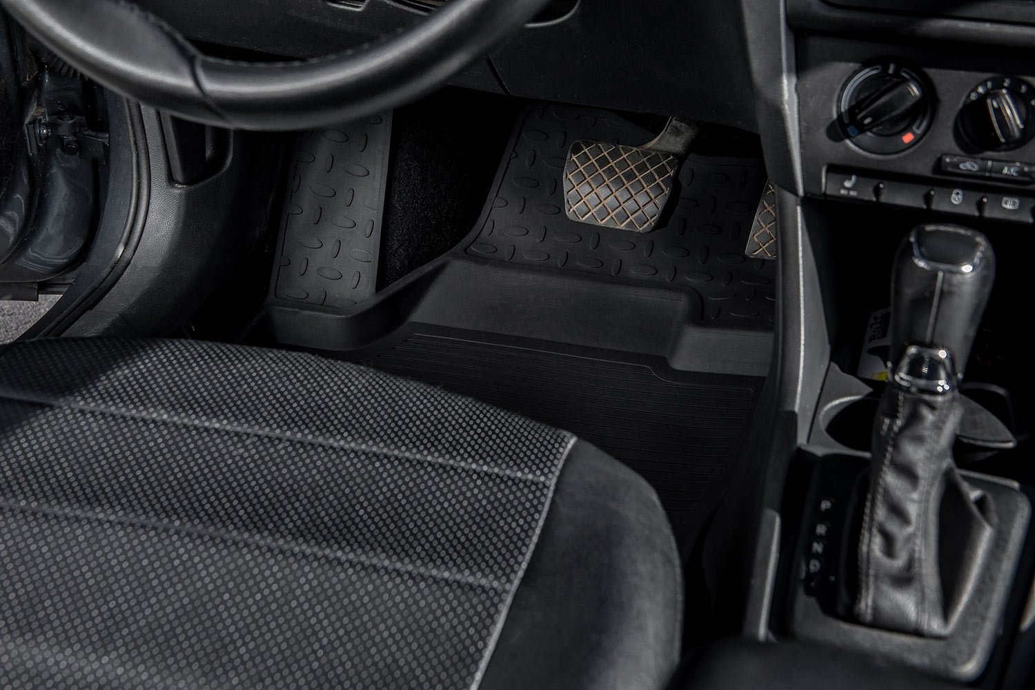 Seintex 86582 Haval H9 2015-2023 черный