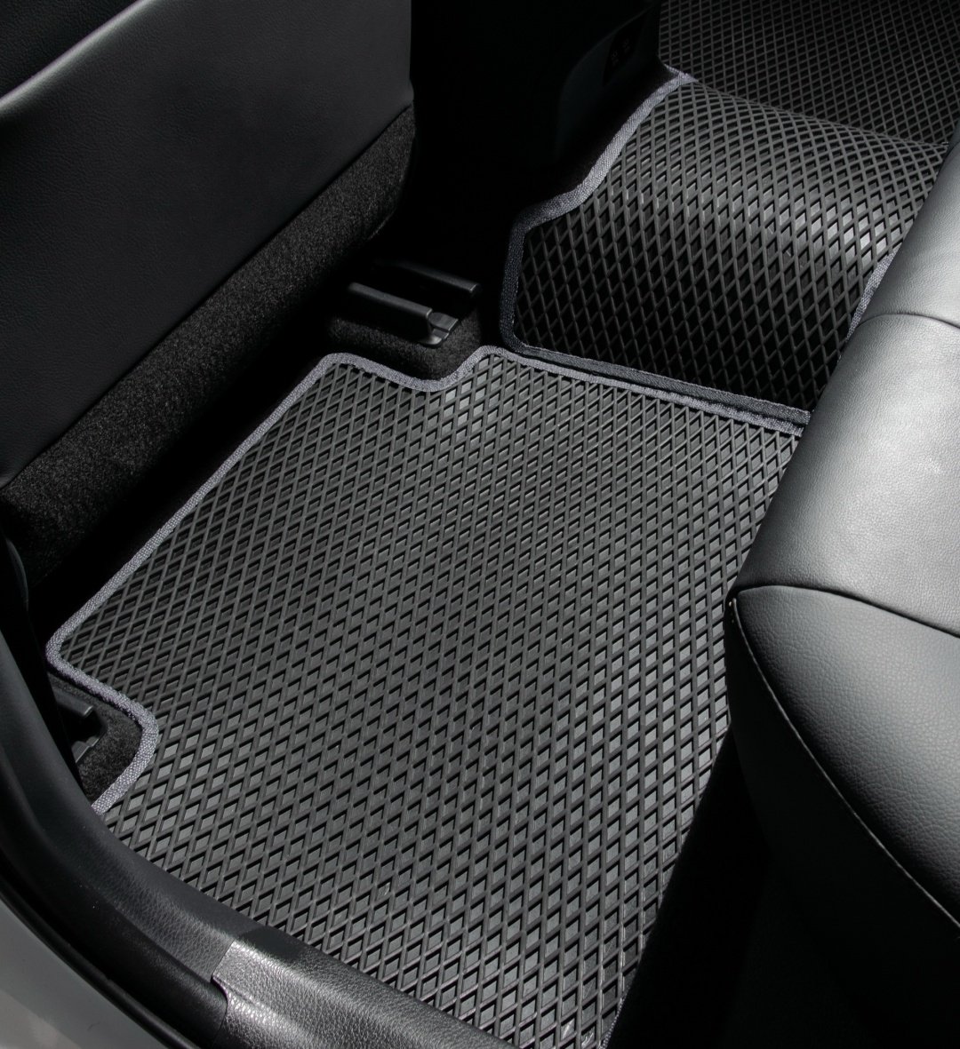 EVA Rubber KIA Rio 2017+ черный