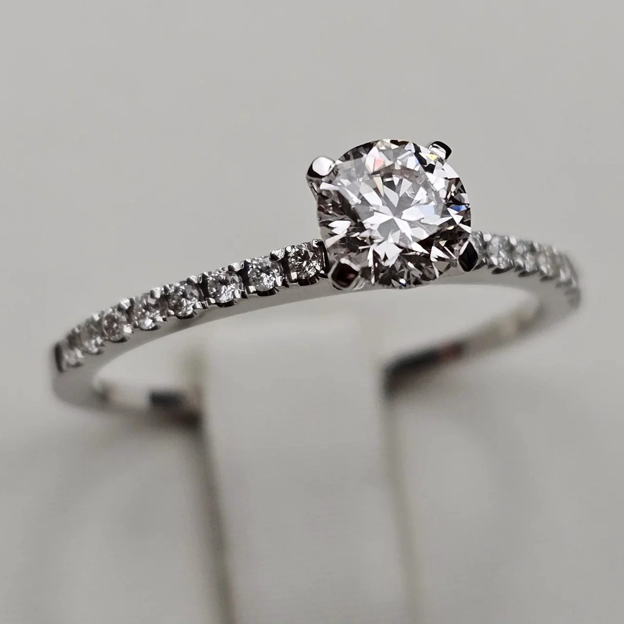 Кольцо Deimantas 113301548 17,5р 0,65ct. купить,NaN