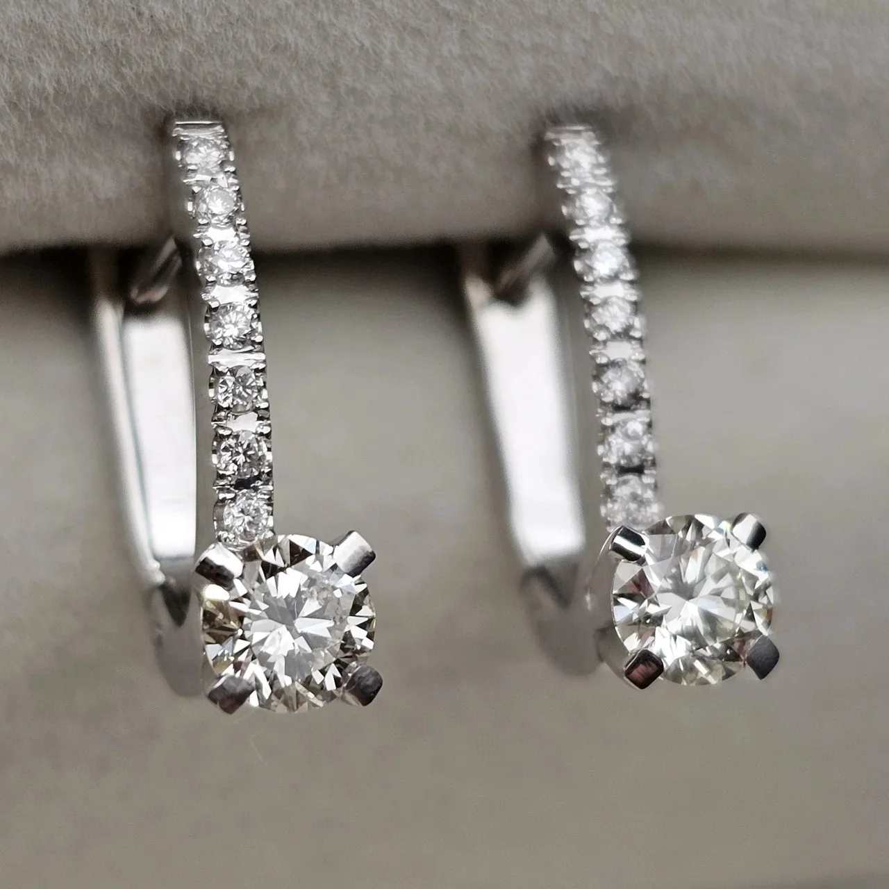 Серьги Deimantas 113301621 0,91ct. купить,NaN