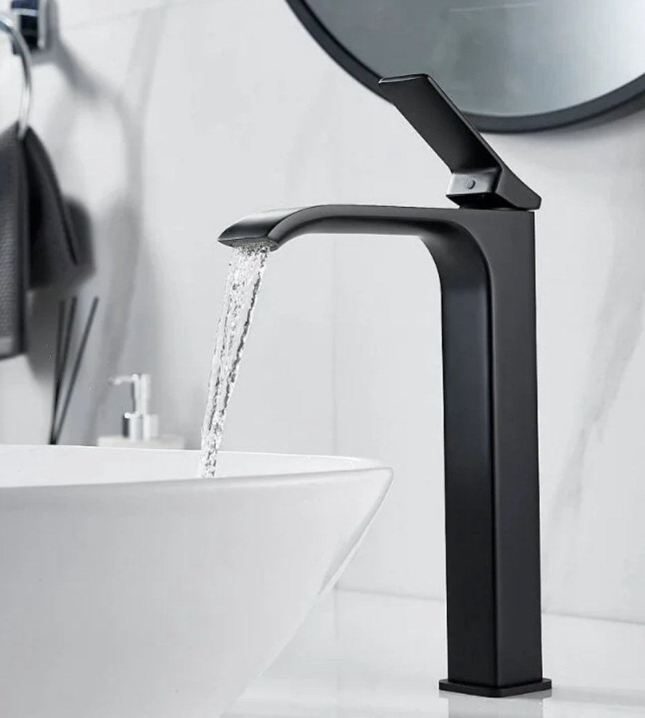 Смеситель Shevanik S4011H, латунь, цвет черный купить,NaN