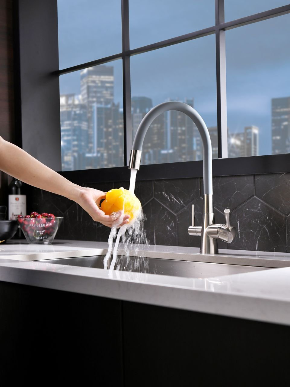 Смеситель с гибким изливом Lemark LM3075BN, латунь, цвет никель купить,62860