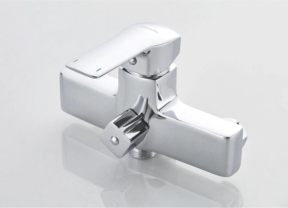 Смеситель для ванны Accoona A7155, латунь, цвет хром купить,NaN