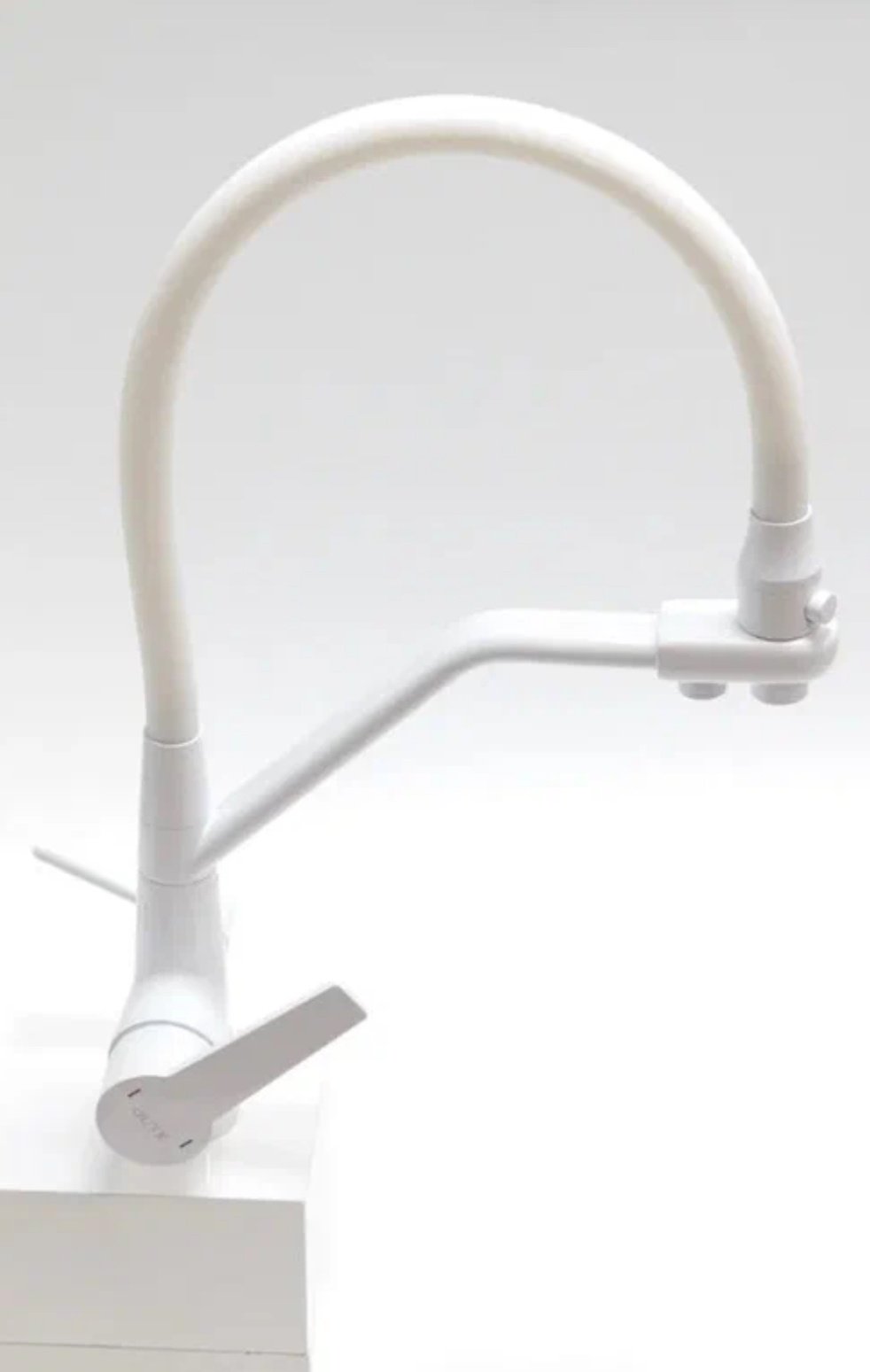 Смеситель для кухни Oute T603BK, латунь, цвет белый купить,NaN
