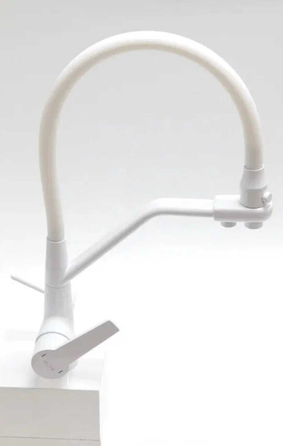 Смеситель для кухни Oute T603BK, латунь, цвет белый купить,NaN