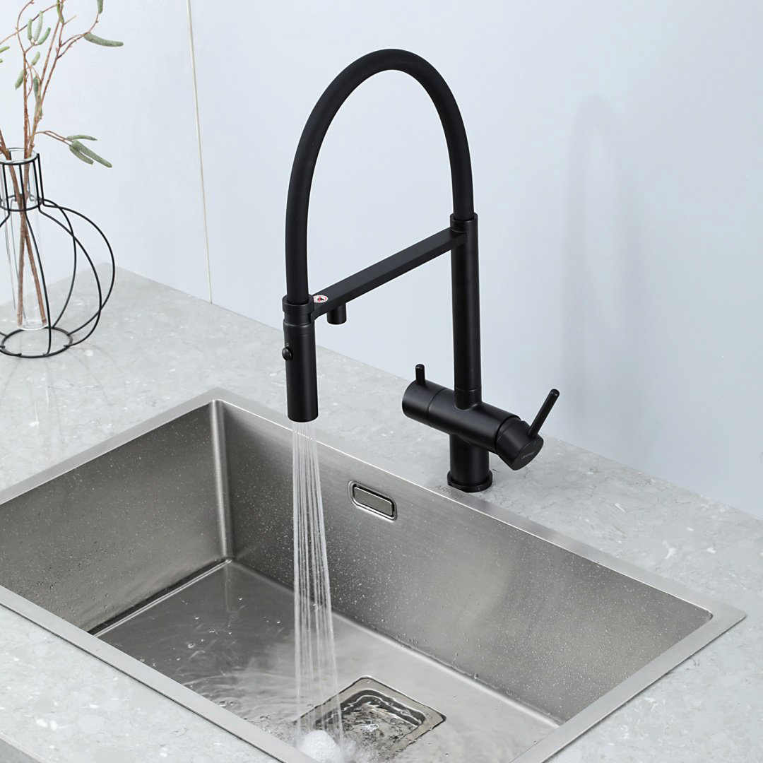 Смеситель с гибким изливом Gappo G4397-86, латунь, цвет черный купить,NaN