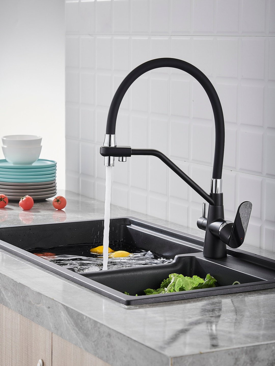 Смеситель с гибким изливом Potato P44118-6, латунь, цвет черный купить,66800