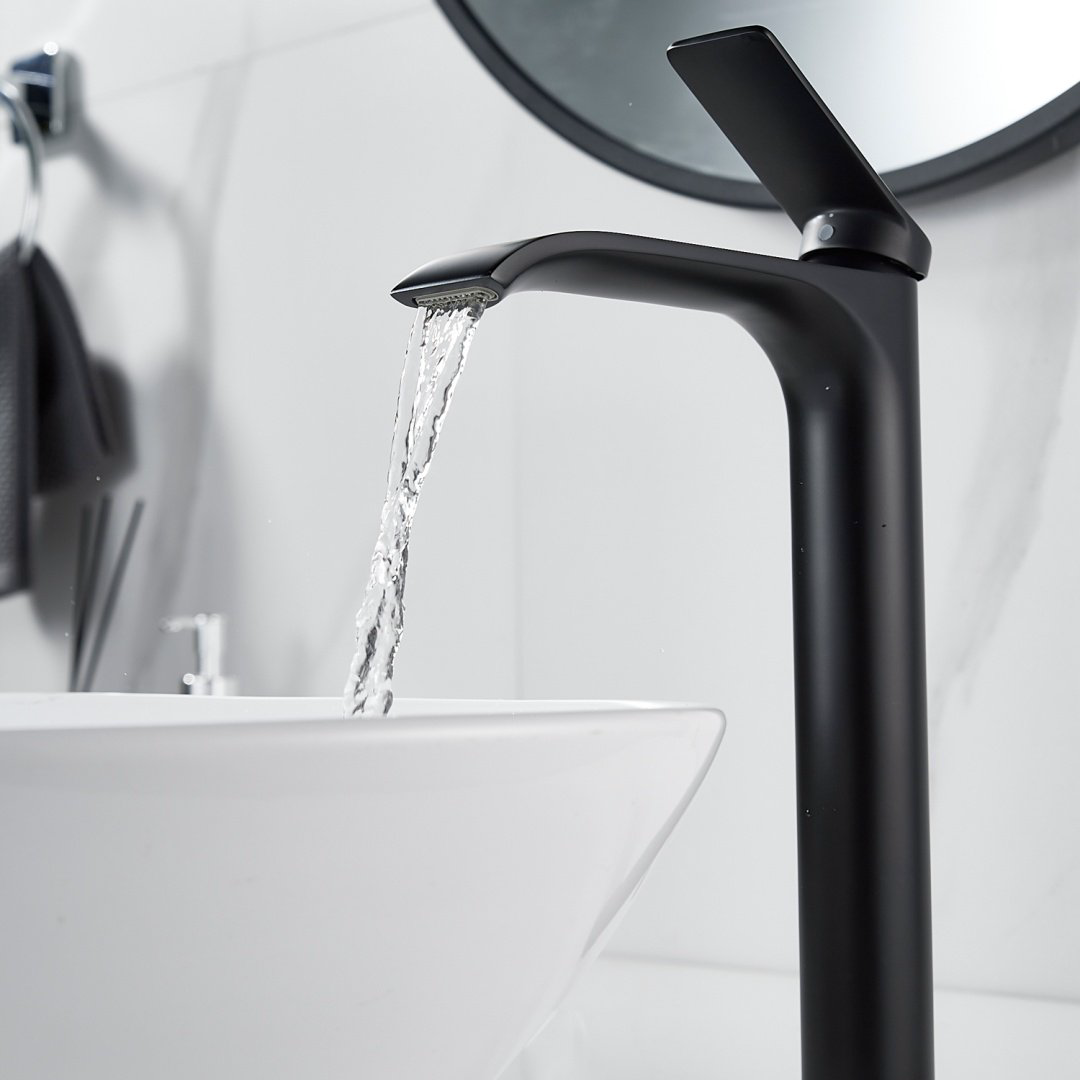 Смеситель Shevanik S4111H, латунь, цвет черный купить,NaN