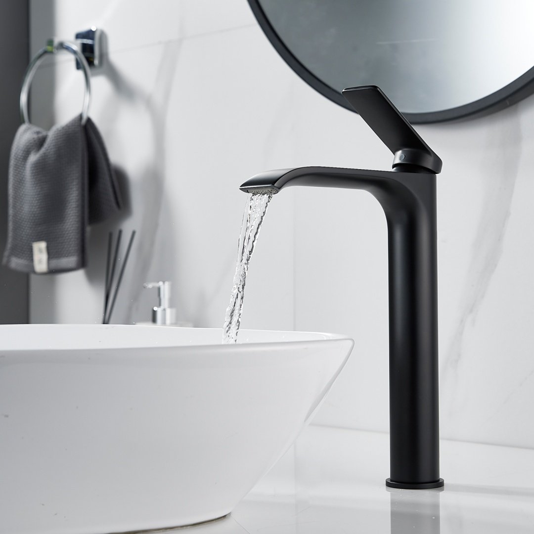 Смеситель Shevanik S4111H, латунь, цвет черный купить,NaN