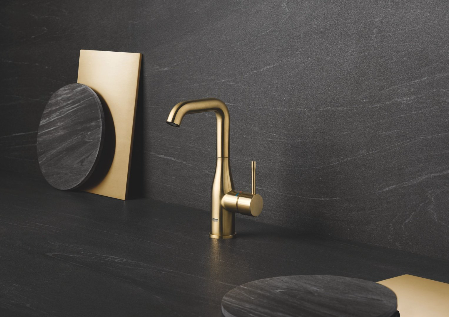 Смеситель для ванны Grohe Essence Set 1 цвет золотистый, однозахватный купить,NaN