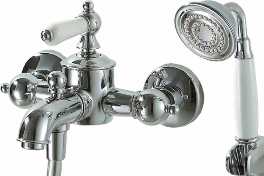 Смеситель для ванны с душем BRAVAT Art F675109C-B, однозахватный купить,NaN