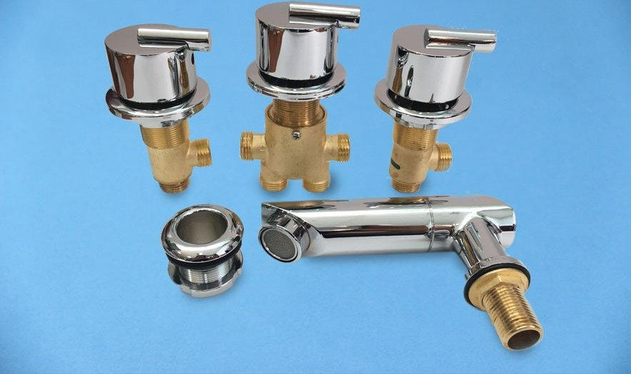 Смеситель врезной на борт ванны Grohe GR-H705, поворотно-нажимной купить,NaN