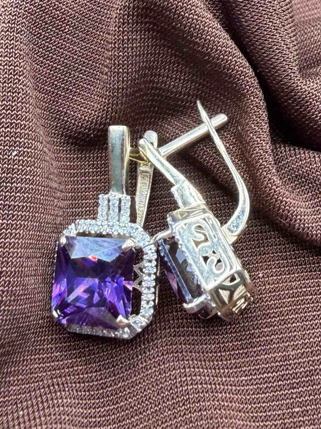 Серьги Luxrai желтое золото, бриллиант 585 купить,NaN