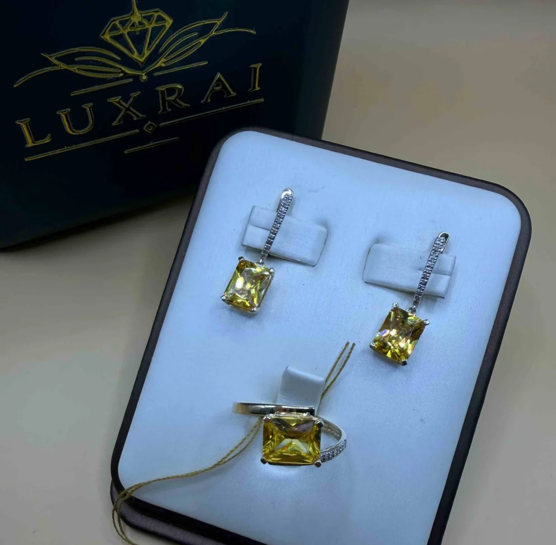 Комплект Luxrai желтое золото, бриллиант 585 купить,NaN