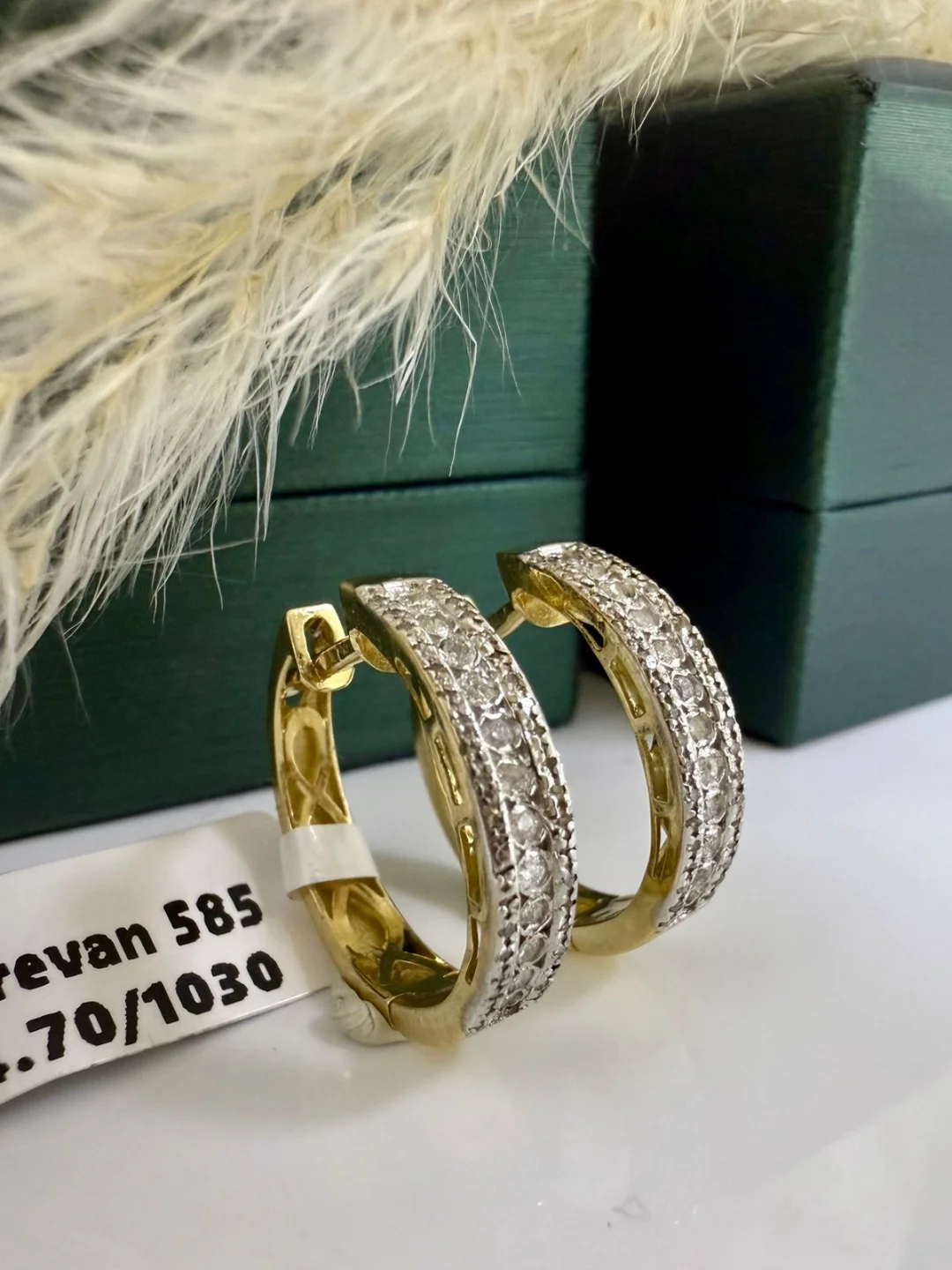 Серьги Luxrai желтое золото, бриллиант 585 купить,NaN