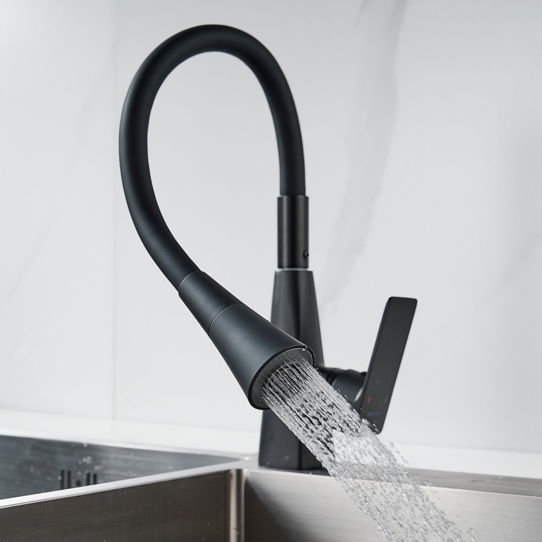 Смеситель с гибким изливом Shevanik S543H-3, латунь, цвет черный купить,NaN