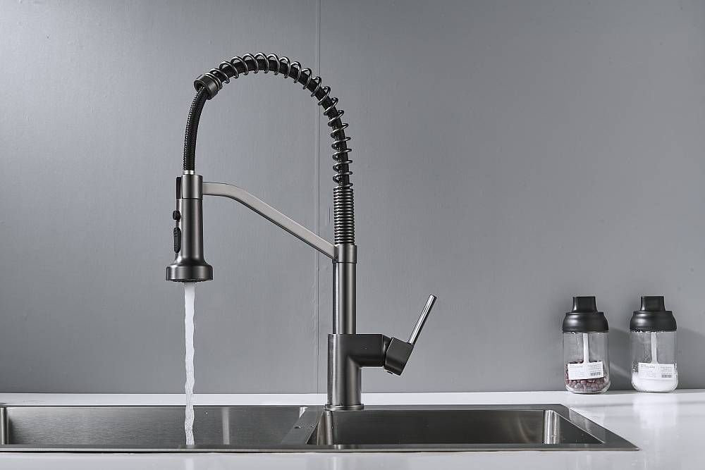 Смеситель с гибким изливом Haiba HB73826-3, латунь, цвет стальной купить,NaN