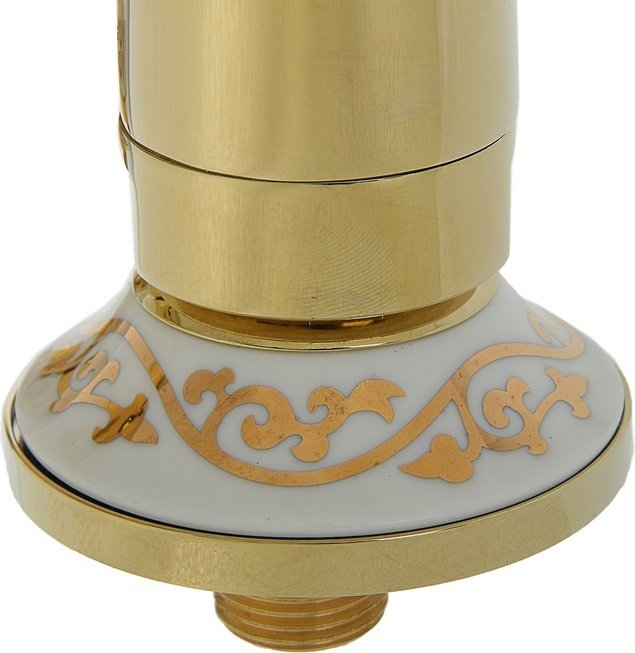 Смеситель для ванны Accoona A63105W, латунь, цвет золотой купить,NaN
