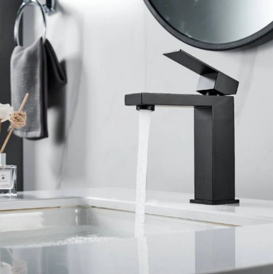 Смеситель Shevanik S7001H, латунь, цвет черный купить,NaN