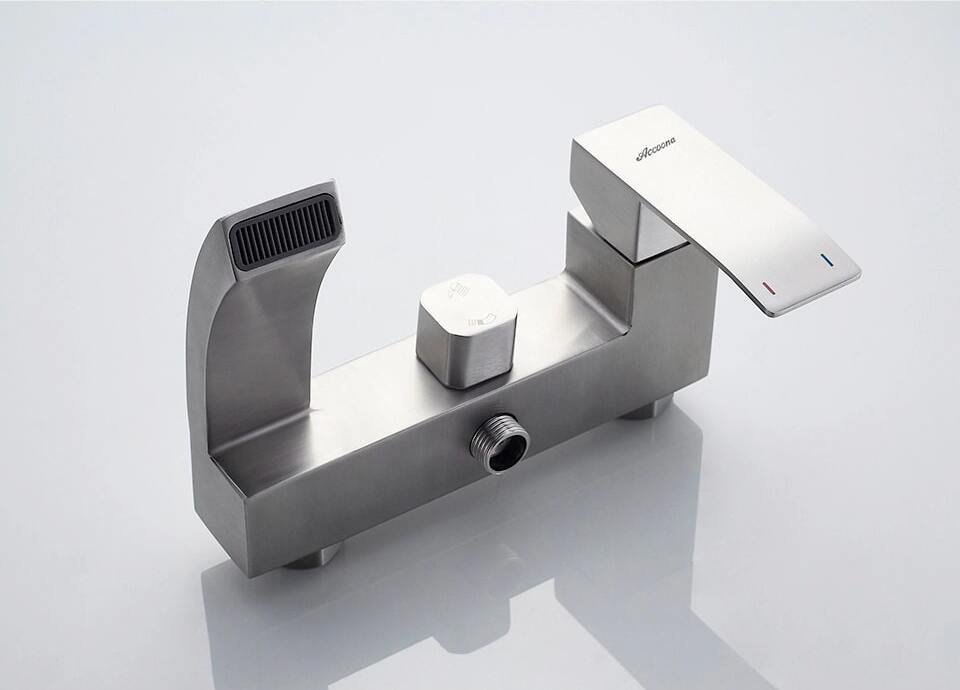 Смеситель для ванны Accoona A63206, латунь, цвет стальной купить,NaN