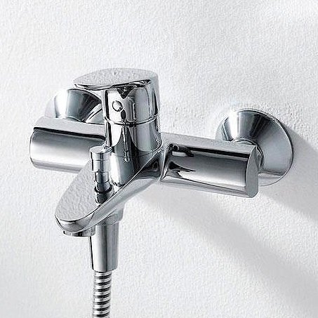 Смеситель для ванны с душем BRAVAT F64898C-B BRAVAT Drop, однозахватный купить,70700