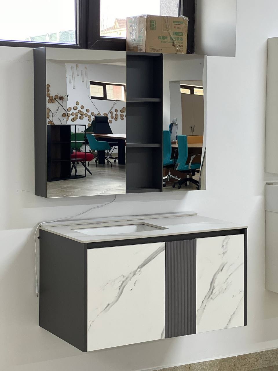 Комплект для ванной Home Collection Arctic 60 545151897 (шкаф-навесной, тумба под раковину, зеркало, раковина) белый, серый