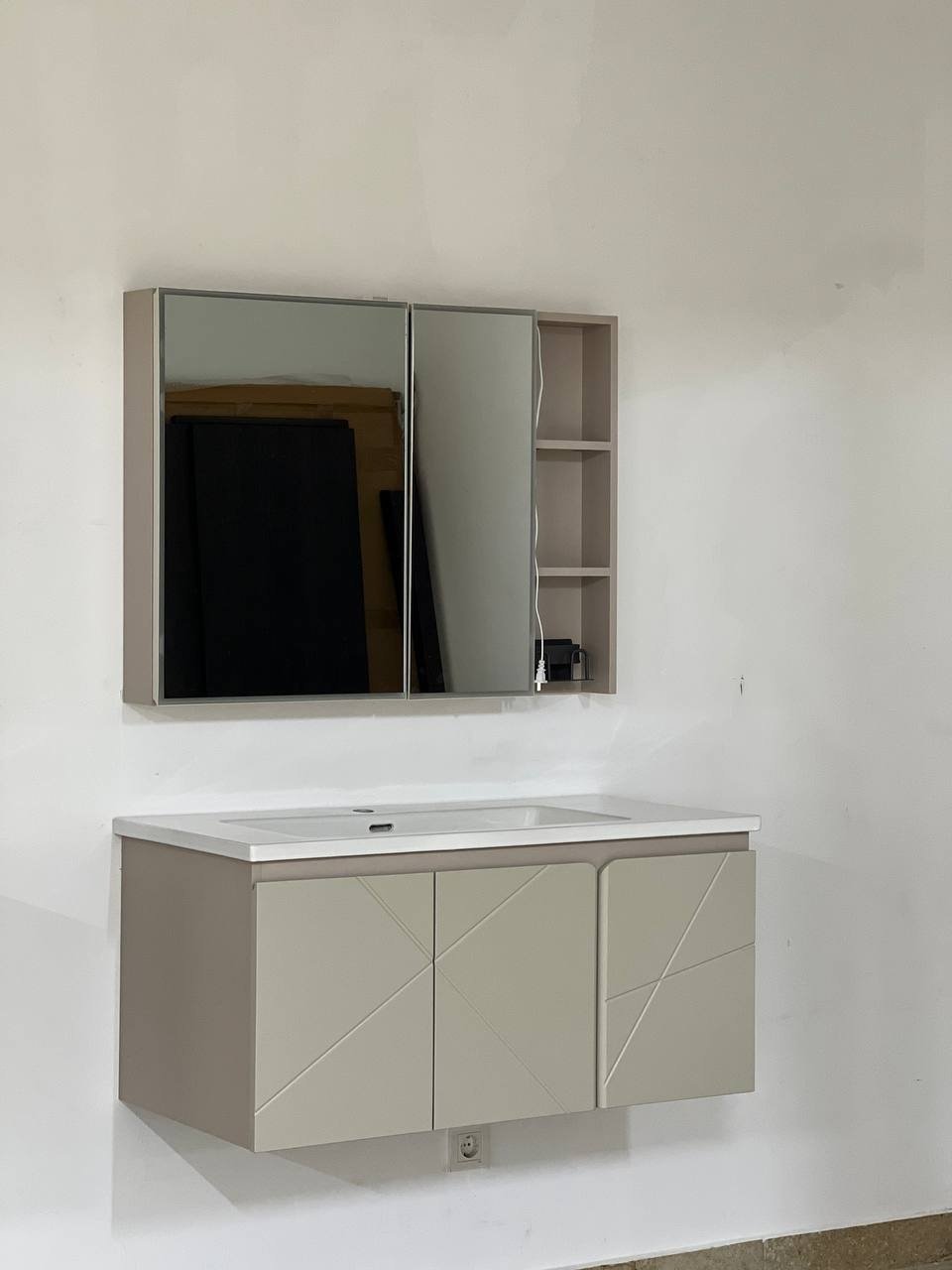 Комплект для ванной Home Collection Simu Sanitary (комод, зеркало, раковина) белый, бежевый